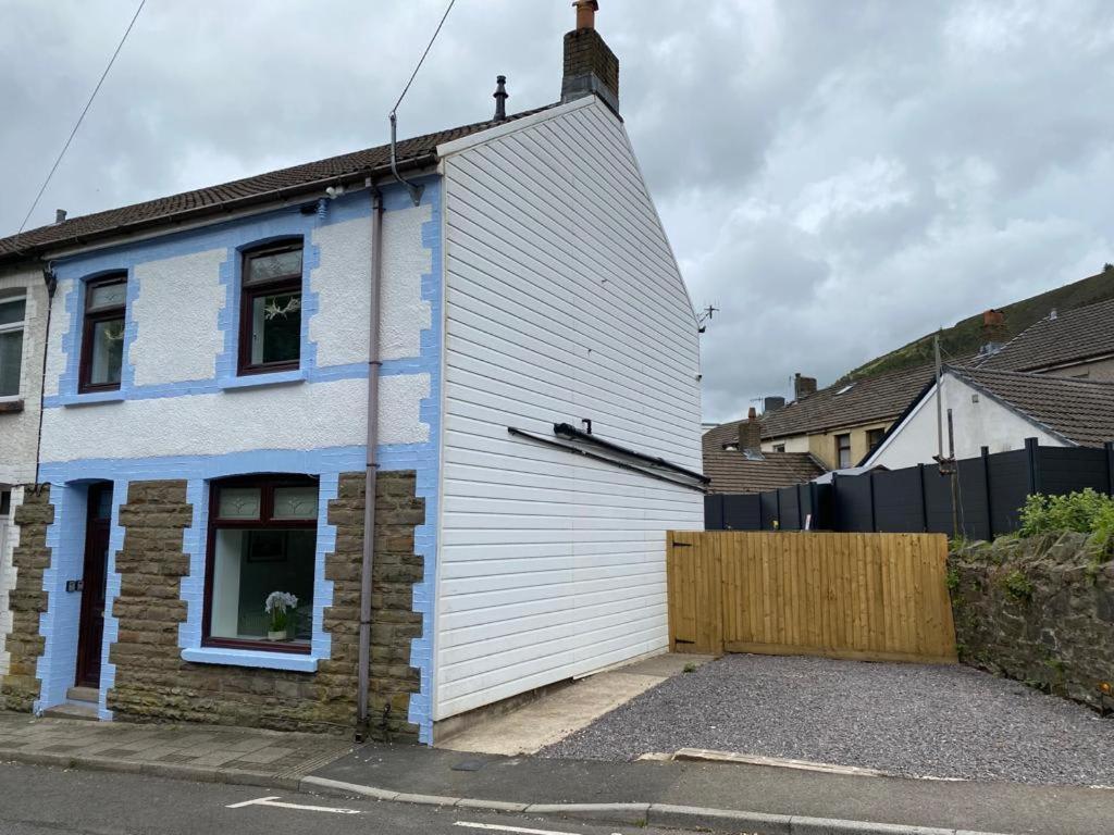 Rhondda Tunnel Cottage By Staystaycations Treorky Exterior foto